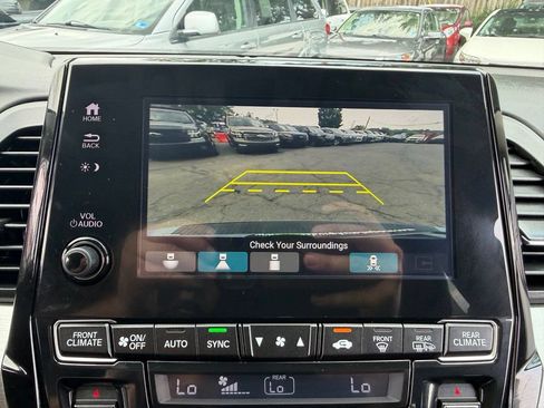 Used 2023 Honda Odyssey Touring image 39