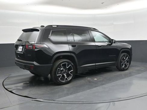 New 2026 Jeep Cherokee Overland w/ Trailer Tow Group AWD/4WD image 3