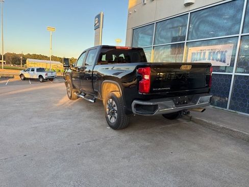 Used 2022 Chevrolet Silverado 2500 LT w/ All Star Edition image 5
