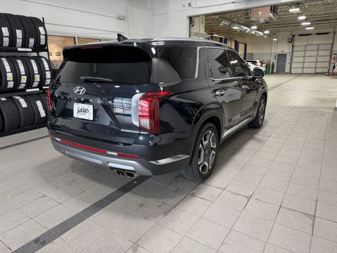 Used 2023 Hyundai Palisade Limited FWD image 9