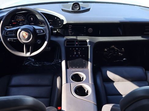 Certified 2022 Porsche Taycan 4 Cross Turismo image 21