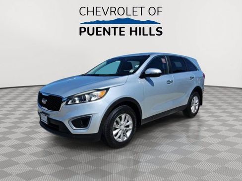 Used 2016 Kia Sorento L FWD image 4