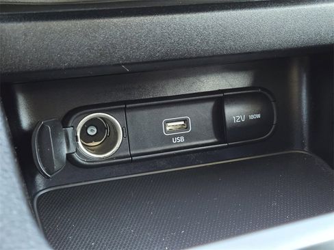 Certified 2022 Kia Forte LXS image 22