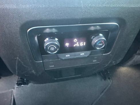 Used 2025 Chevrolet Tahoe LT AWD/4WD image 14