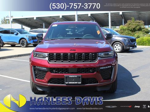 New 2026 Jeep Grand Cherokee Limited AWD/4WD image 4