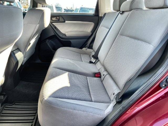Used 2018 Subaru Forester 2.5i AWD/4WD image 31