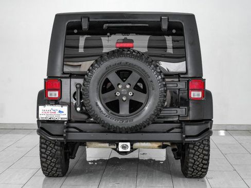 Used 2012 Jeep Wrangler Rubicon image 8