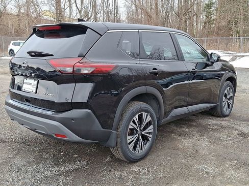 Certified 2023 Nissan Rogue SV image 7