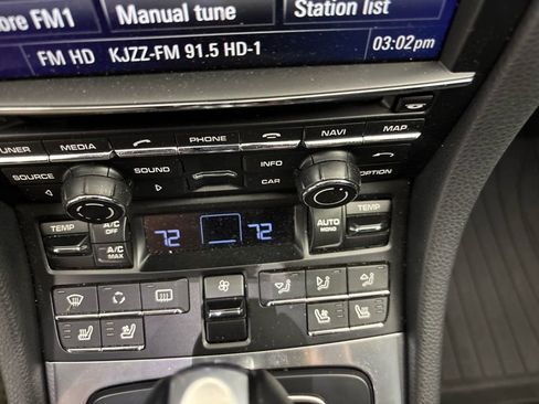 Used 2013 Porsche 911 Carrera 4S image 41