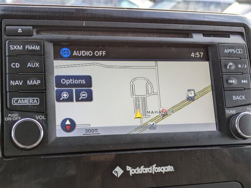 Used 2015 Nissan Titan SV w/ SV Value Truck Package image 20