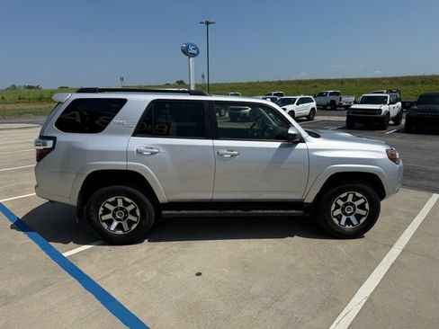 Used 2024 Toyota 4Runner TRD Off-Road image 6