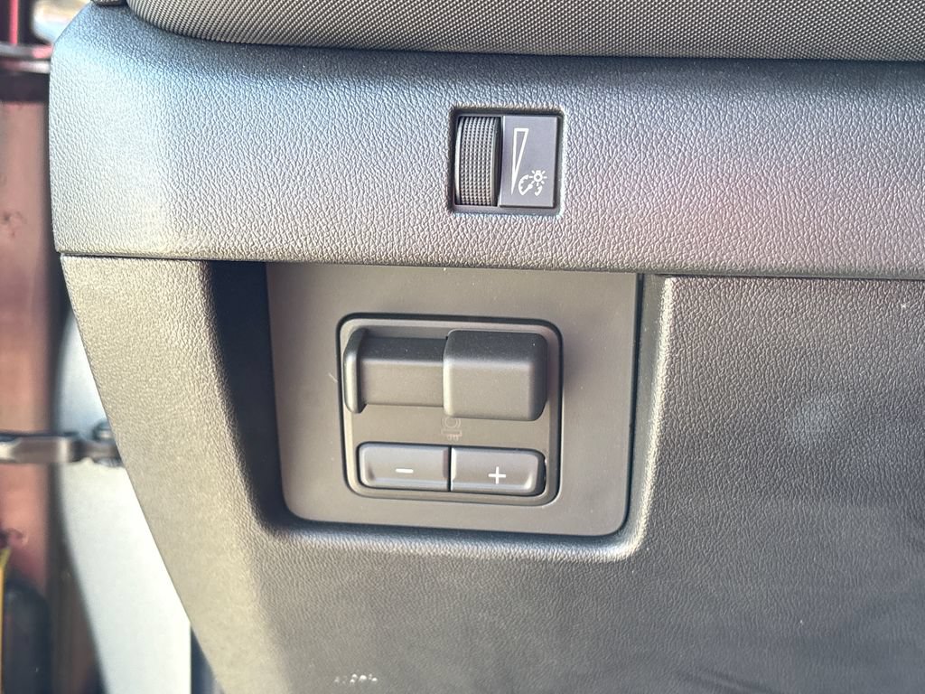 Used 2026 Chevrolet Colorado Z71 AWD/4WD image 36