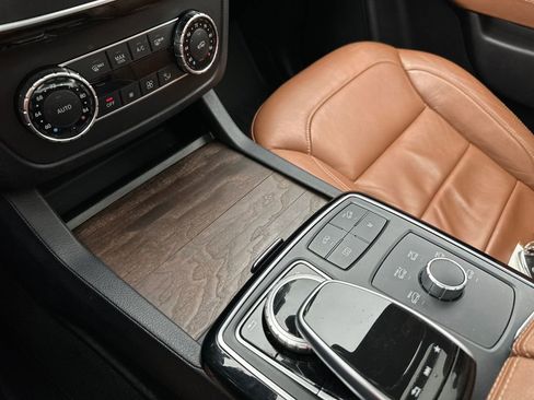 Used 2017 Mercedes-Benz GLE 43 AMG 4MATIC Coupe image 20