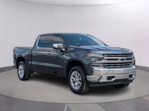 Used 2020 Chevrolet Silverado 1500 LTZ w/ LTZ Plus Package AWD/4WD image 8