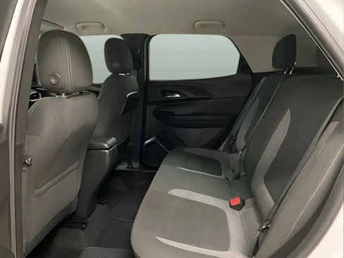 Used 2021 Chevrolet TrailBlazer LS FWD image 11