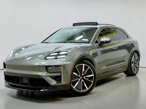 Used 2025 Porsche Macan Turbo Electric image 2