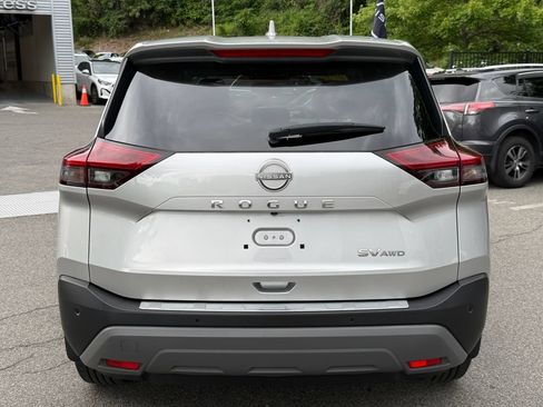 Used 2023 Nissan Rogue SV AWD/4WD image 5