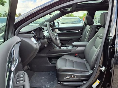 New 2025 Cadillac XT5 Premium Luxury w/ LPO, Floor Liner Package image 13