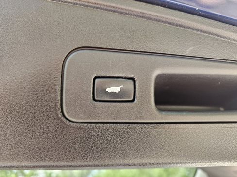 Used 2017 Acura MDX SH-AWD image 40