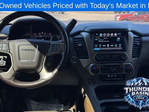 Used 2018 GMC Yukon XL Denali w/ Denali Ultimate Package AWD/4WD image 17