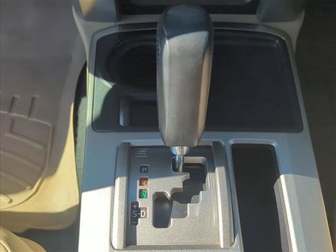 Used 2011 Toyota 4Runner SR5 image 12