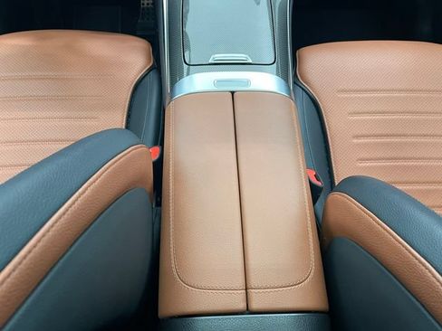 Certified 2025 Mercedes-Benz GLC 300 4MATIC image 36