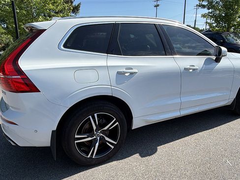 Used 2019 Volvo XC60 T5 R-Design w/ Protection Package FWD image 8