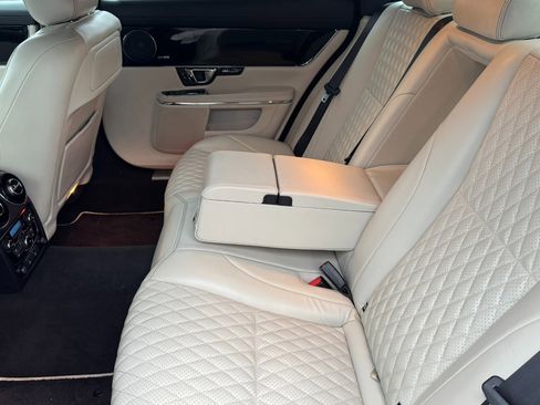 Used 2016 Jaguar XJ L Portfolio image 28