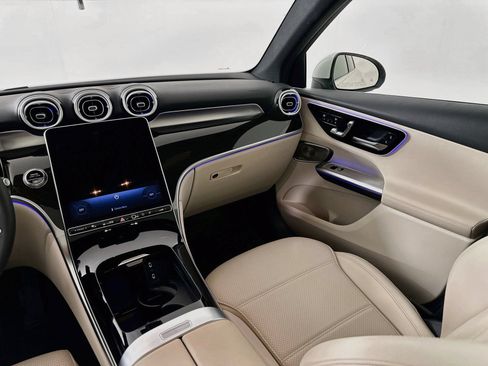 Certified 2026 Mercedes-Benz GLC 300 4MATIC image 26