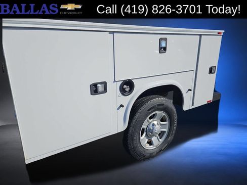 Used 2015 RAM 2500 Tradesman RWD image 25