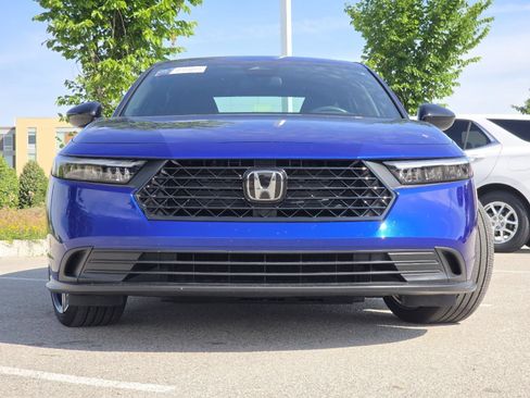 Used 2024 Honda Accord Sport image 10
