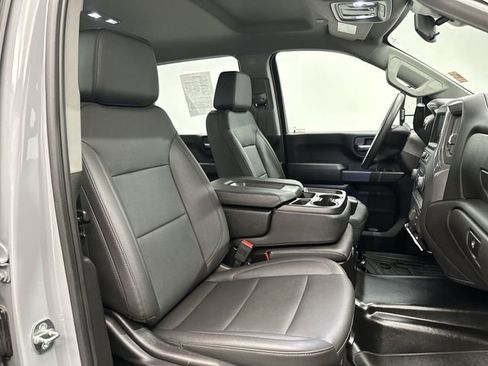 Used 2024 Chevrolet Silverado 3500 W/T image 26