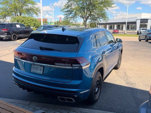 Certified 2024 Volkswagen Atlas Cross Sport SEL Premium R-Line AWD/4WD image 5
