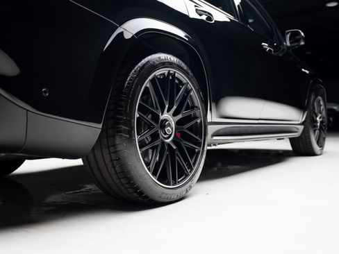 Used 2024 Mercedes-Benz GLS 63 AMG 4MATIC image 88