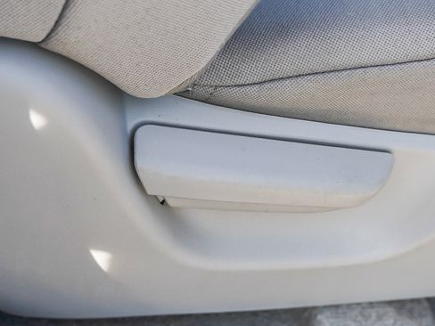 Used 2009 Toyota RAV4 4WD image 24