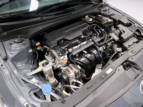 Certified 2024 Hyundai Elantra Limited image 19