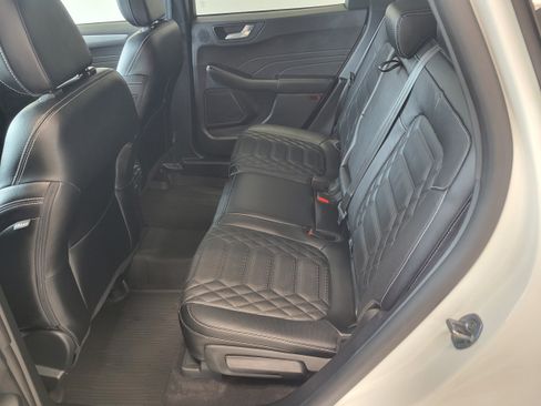 Used 2024 Ford Escape Platinum w/ Premium Technology Package AWD/4WD image 10