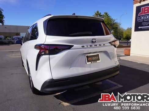 Used 2023 Toyota Sienna XLE image 27