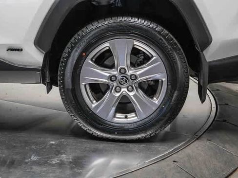 Certified 2022 Toyota RAV4 LE image 11