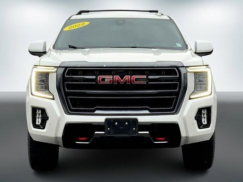 Used 2022 GMC Yukon AT4 image 2