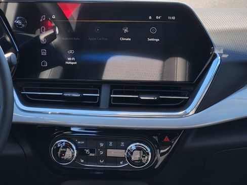 New 2026 Chevrolet Trax LT w/ Driver Confidence Package image 8