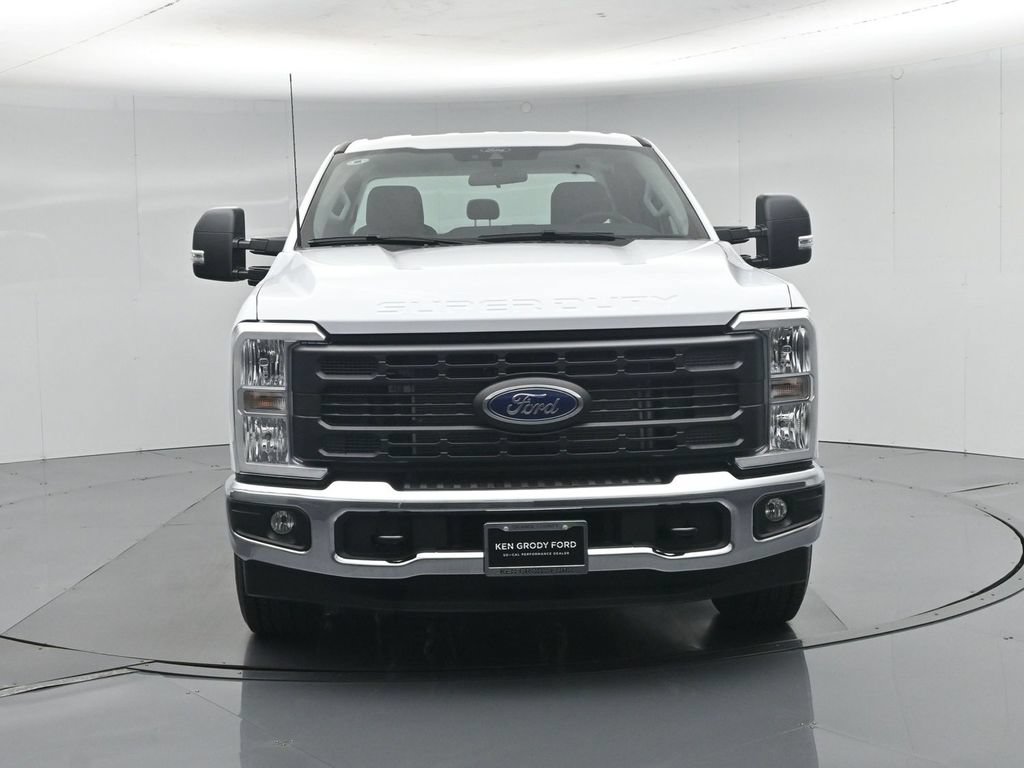 New 2026 Ford F350 XL w/ XL Chrome Package RWD image 22