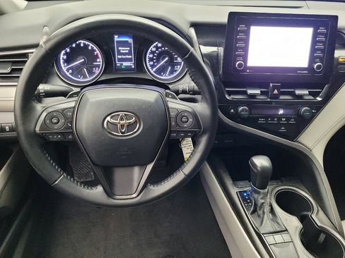 Used 2022 Toyota Camry SE image 22