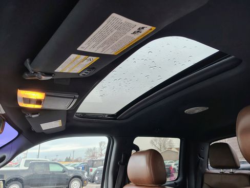 Used 2014 Ford F150 Platinum image 3