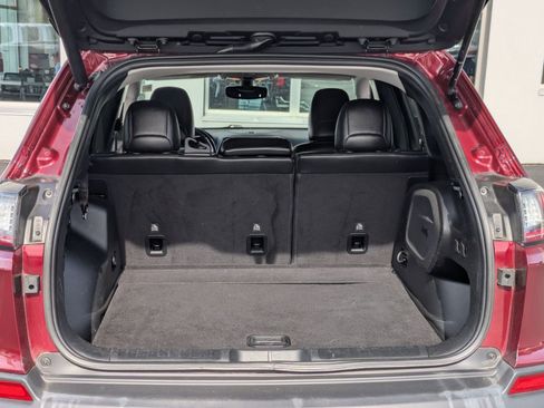 Used 2020 Jeep Cherokee Limited image 33