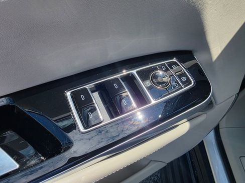 Used 2025 Cadillac Escalade Premium Luxury Platinum AWD/4WD image 25