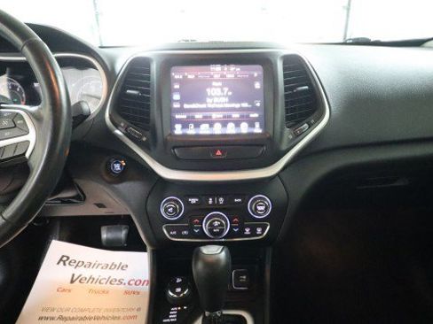 Used 2015 Jeep Cherokee Limited AWD/4WD image 13
