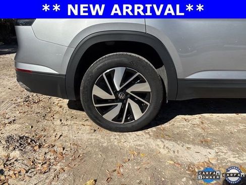 Used 2025 Volkswagen Atlas SE image 19
