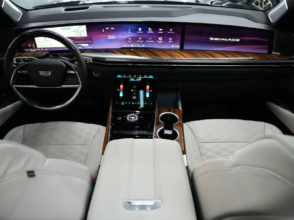 Used 2025 Cadillac Escalade ESV Sport Platinum AWD/4WD image 40