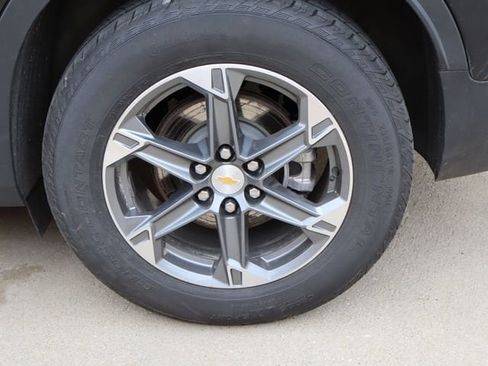 Used 2025 Chevrolet Blazer LT image 25